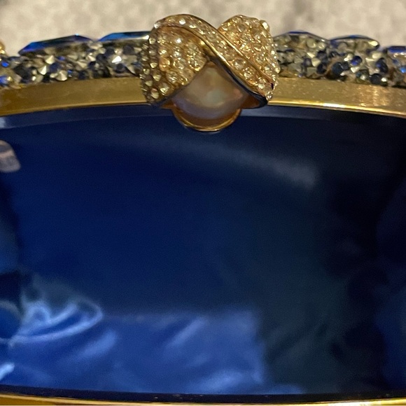 Blue Crystal Gemstone Clutch Purse for Women With Round Pearl Clasp - Picture 7 of 8